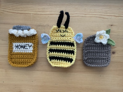 Crochet Honey Bee Coasters Pattern