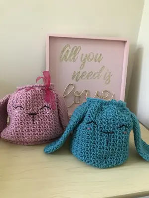 Easter pouch