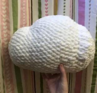 No sew fluffy cloud pillow