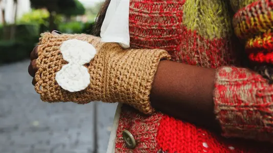 Crochet Bow Wrist Warmers