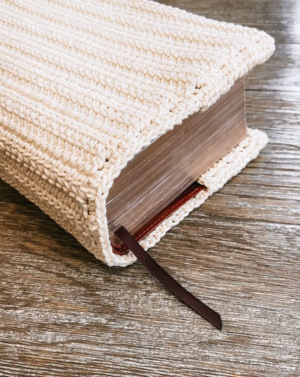 Free one skein crochet pattern - Margie Book and Bible Cover — I Crochet So  Hard