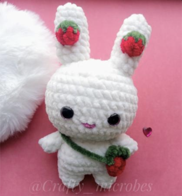 Strawberry Can CoozieCozy: Crochet pattern | Ribblr