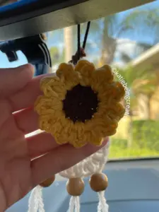 Hanging Sunflower Crochet Pattern (car hanger or keychain)