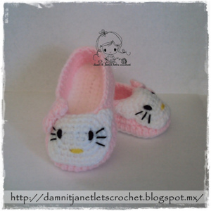 Hello Kitty Toddler Slippers [sz: 4-9]