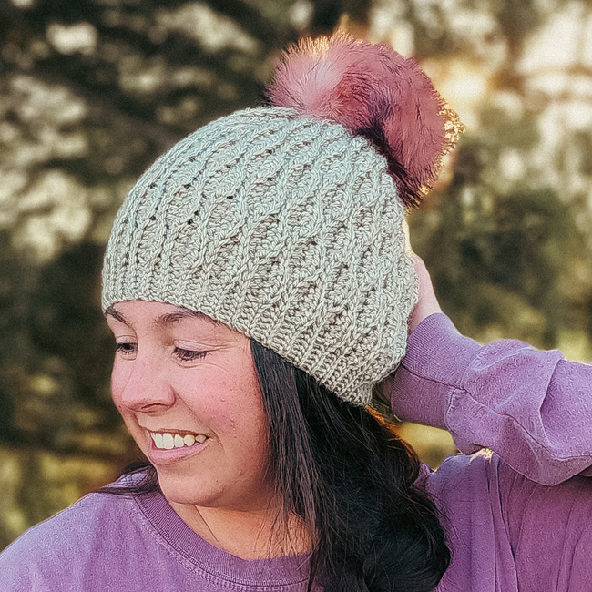 Mod Lace Hat Pattern (Crochet) - Version 1 – Lion Brand Yarn