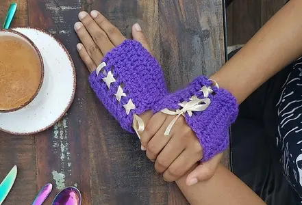 Lace up fingerless gloves