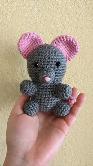 Crochet mouse pattern, easy crochet amigurumi pattern, crochet