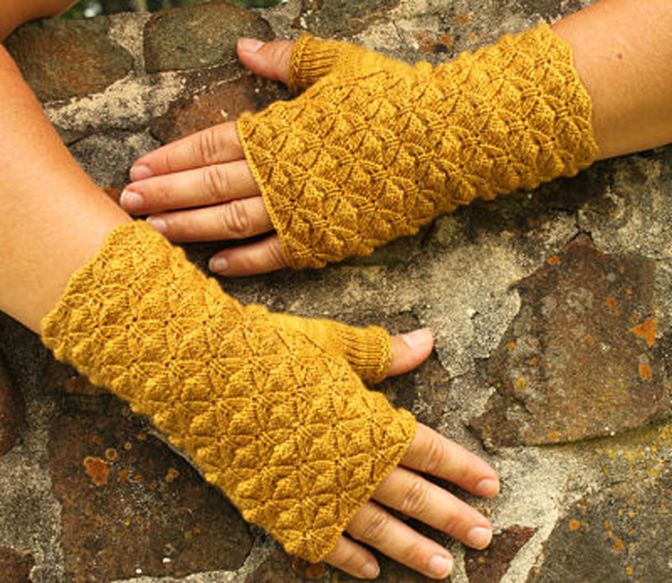 Fingerless Gloves: Pearl Alpaca Fingerless Gloves