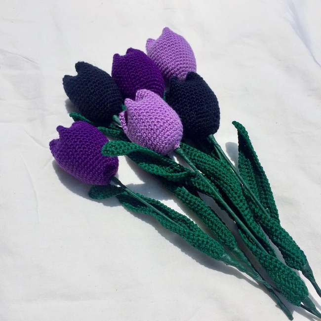Crochet Tulip Bouquet  Crochet flowers, Crochet bouquet, Free crochet  doily patterns