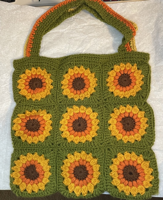 Sunflower Granny Square Tote Bag: Crochet pattern | Ribblr