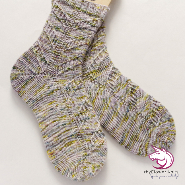 ePattern: Garter Rib Socks