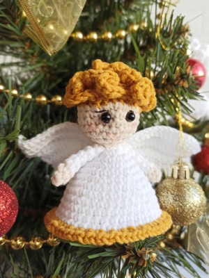 Crochet angel pattern