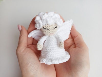 Crochet angel pattern