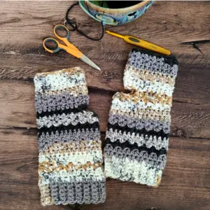 Geologist’s Horizon Fingerless Mittens