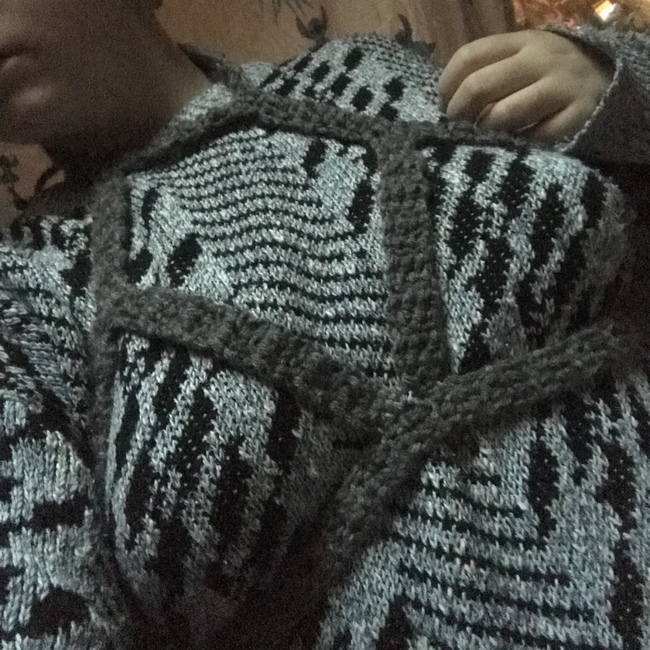 Harness bralette: Crochet pattern