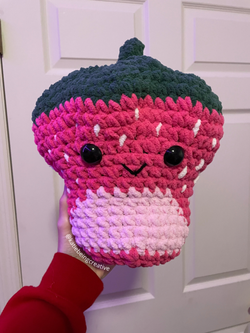 Strawberry Can CoozieCozy: Crochet pattern | Ribblr