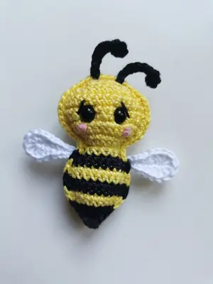 Bee Keychain