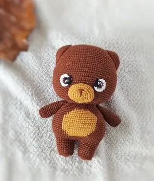 Brown the amigurumi bear