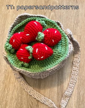 Strawberry Basket Bag