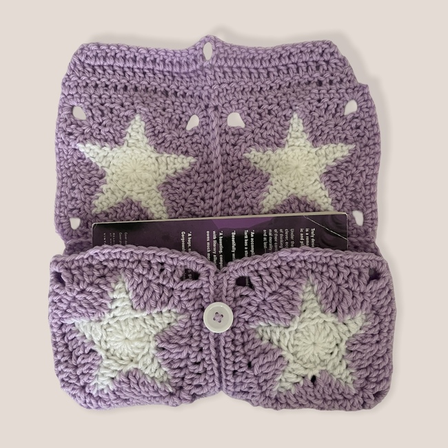 star granny square book sleeve: Crochet pattern | Ribblr