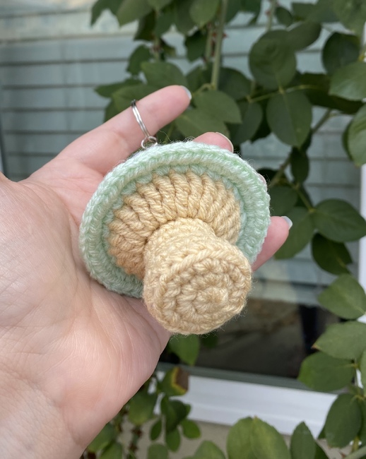 Mushroom keychain pattern – Miss Dolkapots Krafties