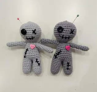 Muñeco Vudú Amigurumi