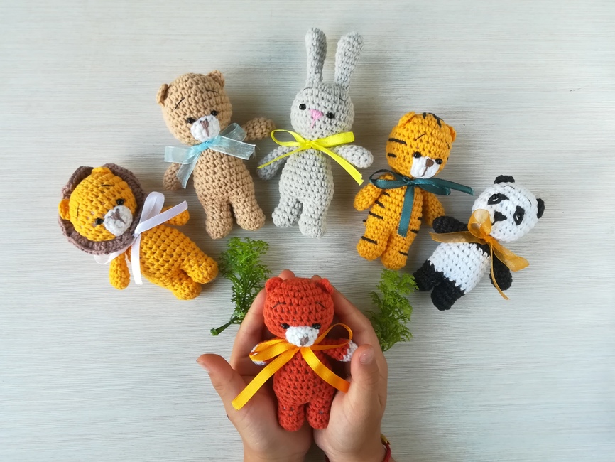 Crochet pattern 6 little animal: Crochet pattern | Ribblr