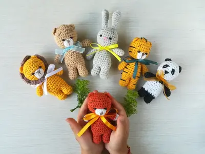 Crochet pattern 6 little animal toys