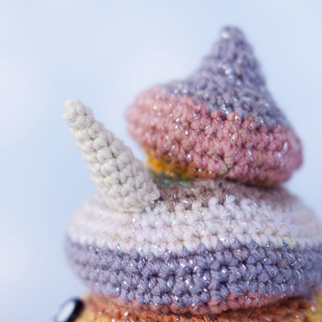 FREE Unicorn poop kawaii: Crochet pattern