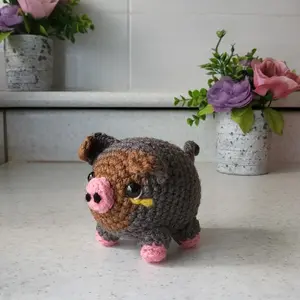 Baby lechonk amigurumi