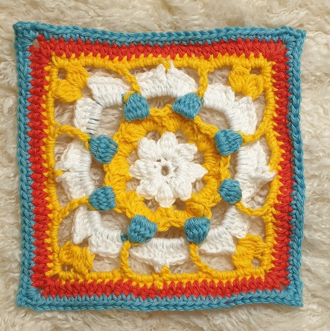 Multicolor Granny Squares - moogly