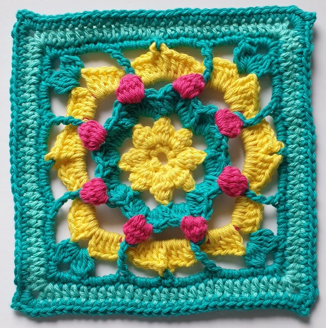 Crochet African Flower Granny Square (Free Pattern) - Annie Design