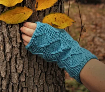 Blue Sky Lemonade Fingerless Gloves