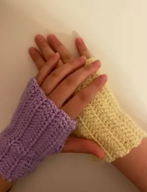 basic fingerless gloves