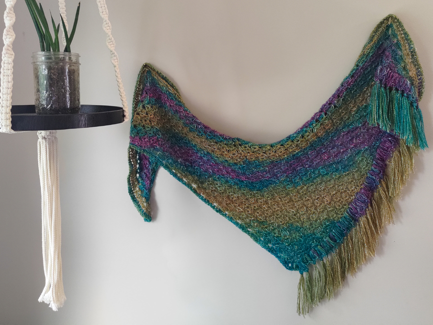 Witchs Broomstick Autumn Shawl: Crochet pattern | Ribblr