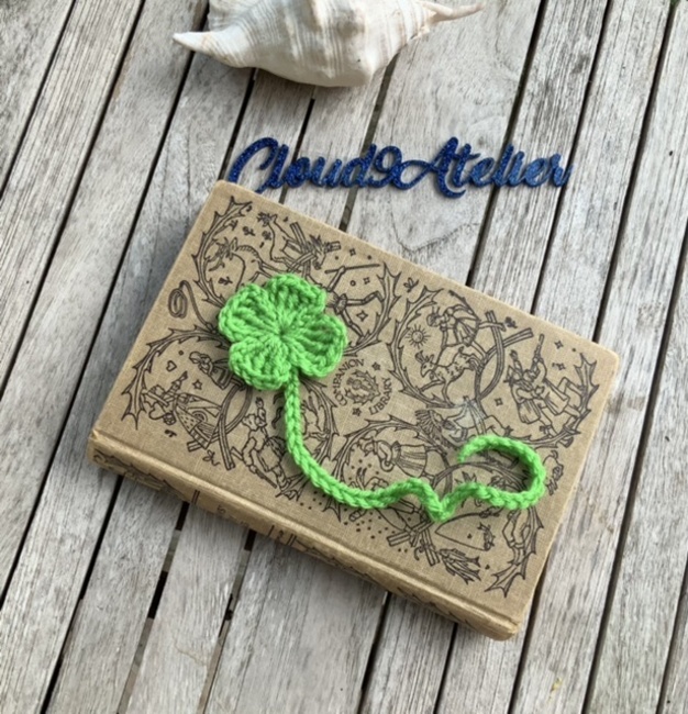 FREE Lucky Charm Bookmark: Crochet pattern | Ribblr