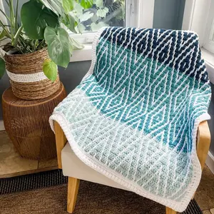 Super Bulky Herringbone Throw - MJ's off the Hook Designs