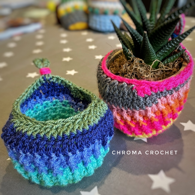 Ribbed Hanging Plant Pouch: Crochet pattern