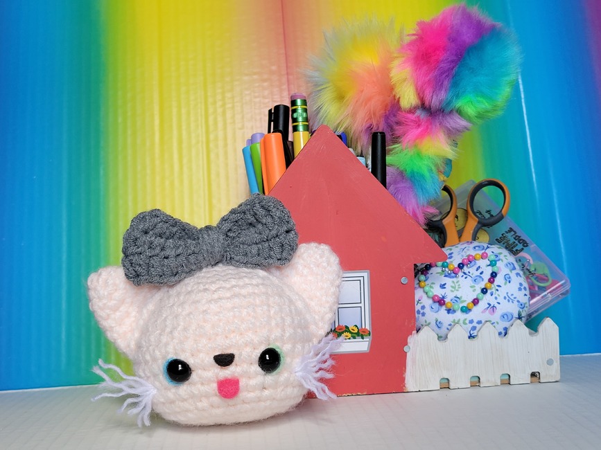 FREE Desk Buddies Kitty the Cat: Crochet pattern