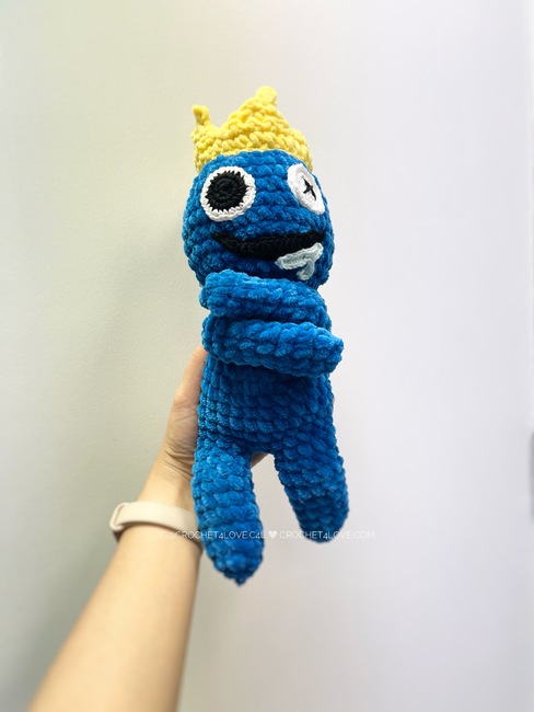 Blue from Rainbow Friends : r/Amigurumi