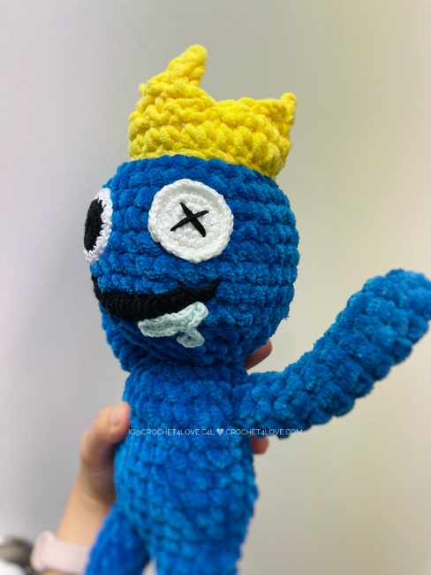 Blue from Rainbow Friends : r/Amigurumi