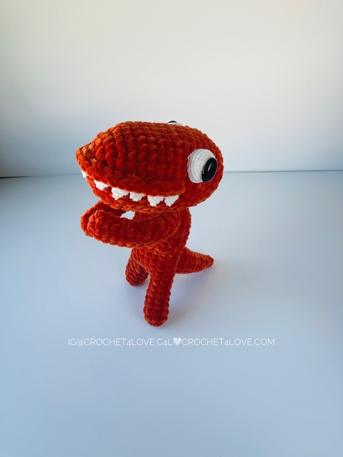 Red Roblox Rainbow Friends: Crochet pattern