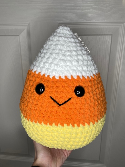 I made a plushie candy corn bat using premier parfait chunky yarn 😬 :  r/crochet