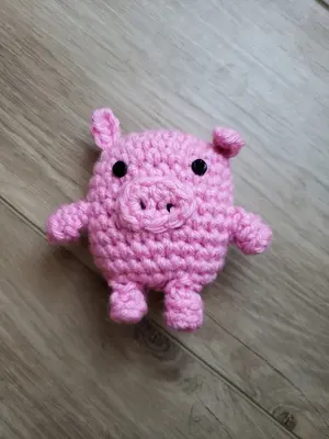 Little Yarn Friends: Pig