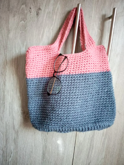 Easy Tote Bag: Crochet pattern | Ribblr