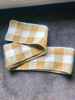 Checkered Scarf (Gingham)