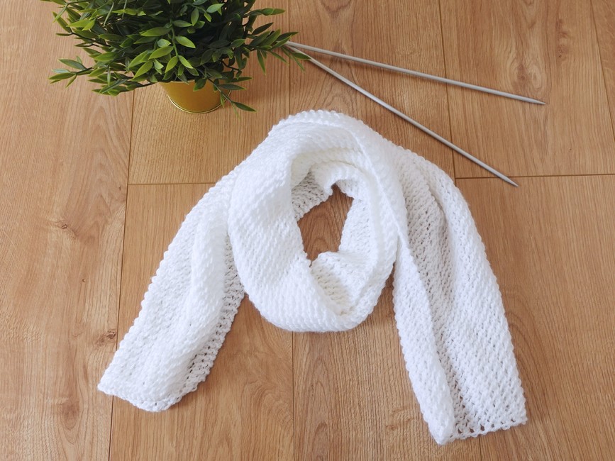 FREE Lacy onerow Scarf: Knitting pattern | Ribblr
