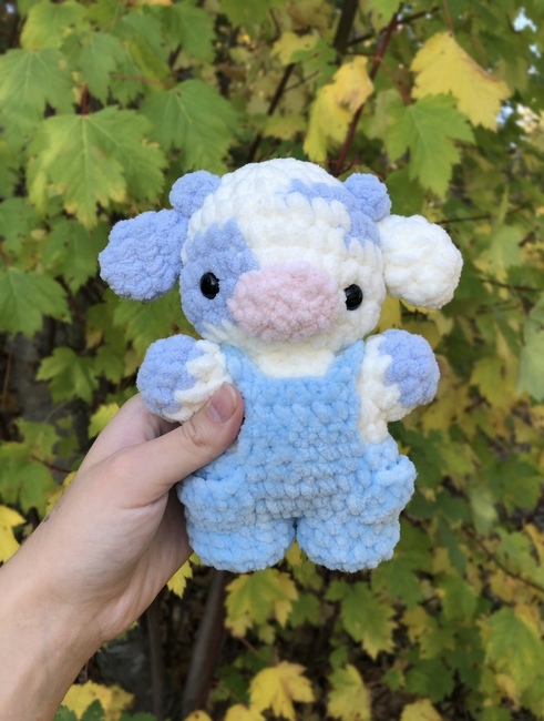 Cute Mini Crochet Cow Plush Crochet Cow Keychain Mini Cow