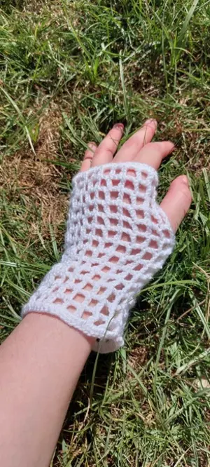 Net wrist warmers