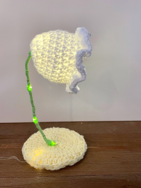 FREE Flower lamp: Crochet pattern